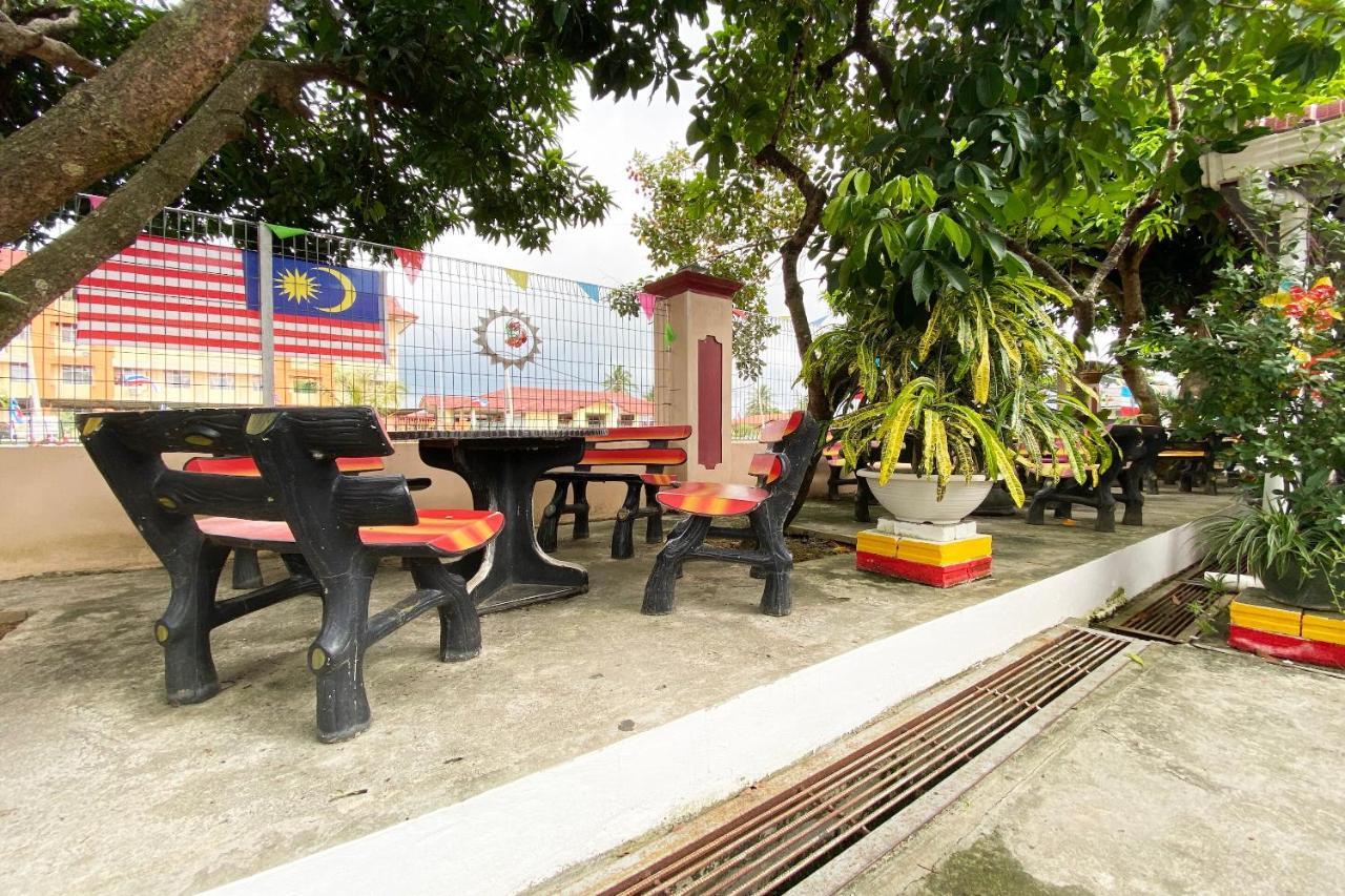 Oyo Home 90331 D'Jj Homestay Kota Belud Ngoại thất bức ảnh