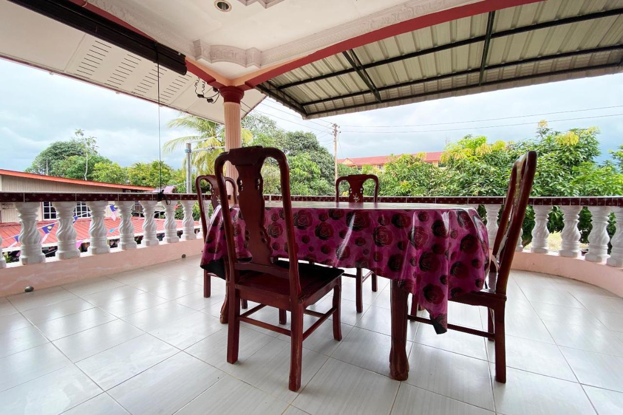Oyo Home 90331 D'Jj Homestay Kota Belud Ngoại thất bức ảnh